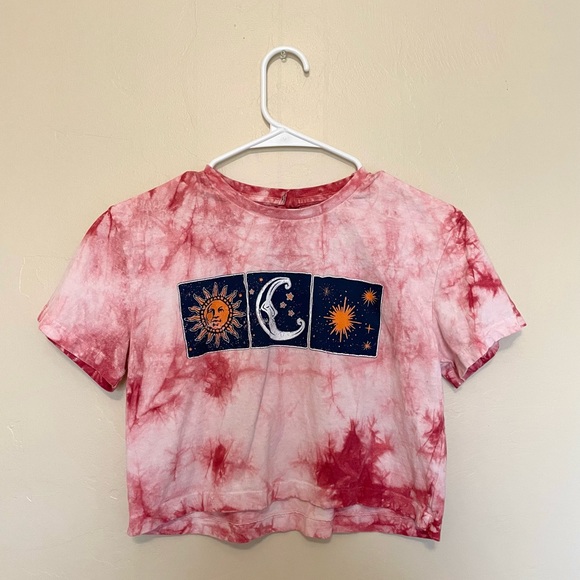 Sun And Moon Tie-Dye Tee 🌞🌝 - Picture 2 of 5